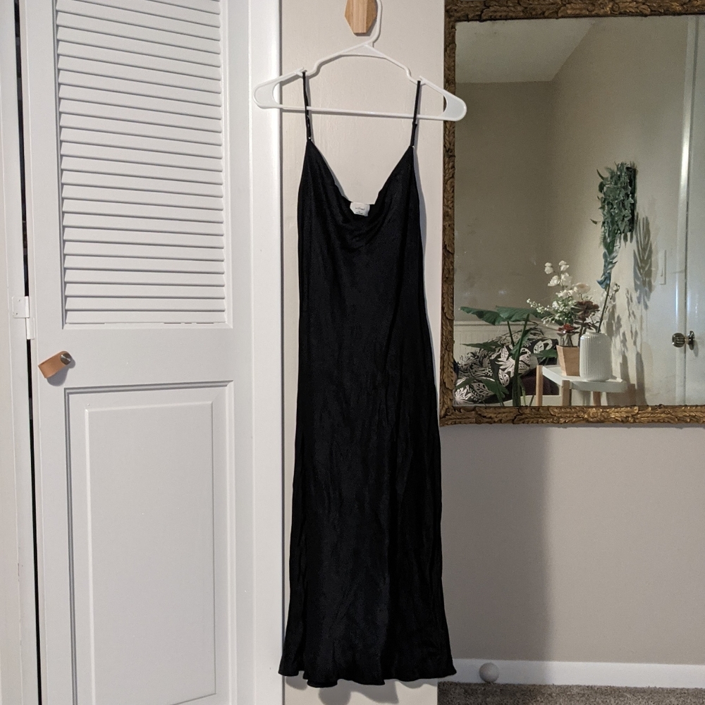 Aritzia Wilfred Canto Dress